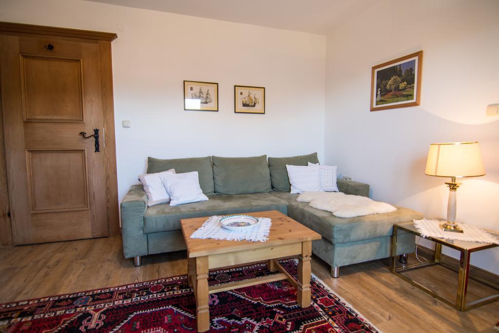 Pension Landhaus Gasteiger Kitzbuhel Exterior photo