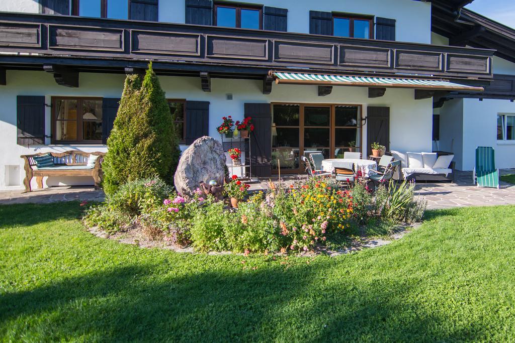 Pension Landhaus Gasteiger Kitzbuhel Exterior photo