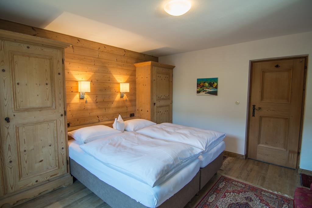 Pension Landhaus Gasteiger Kitzbuhel Exterior photo