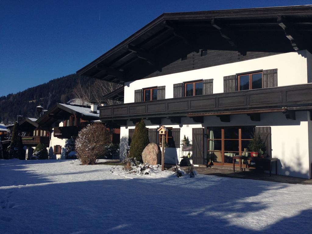 Pension Landhaus Gasteiger Kitzbuhel Exterior photo